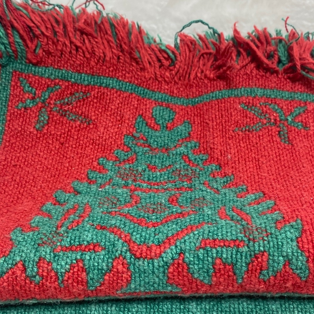 Set of 6 Red Green Tapestry Christmas Placemats‎ Fringed Edges Reversible